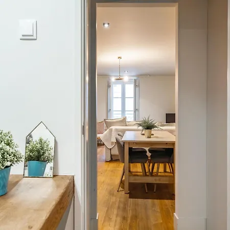 Akicity Cais Sodre Wish *