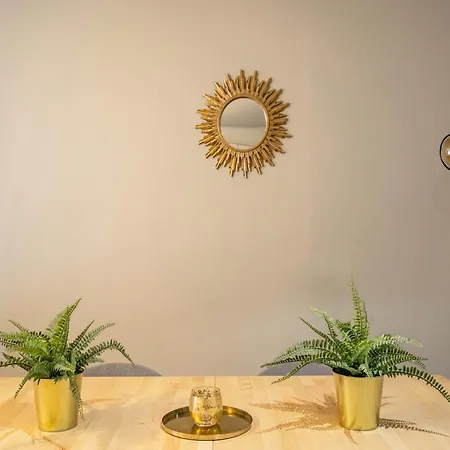 Akicity Cais Sodre Wish リスボン